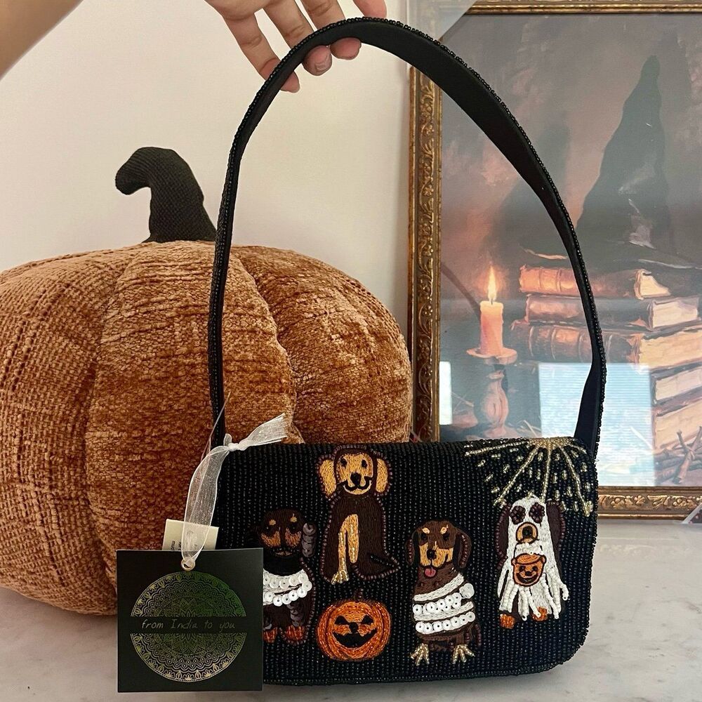 Halloween Dachshund Dogs in Costumes Beaded Shoulder Bag - Picture 1 of 6